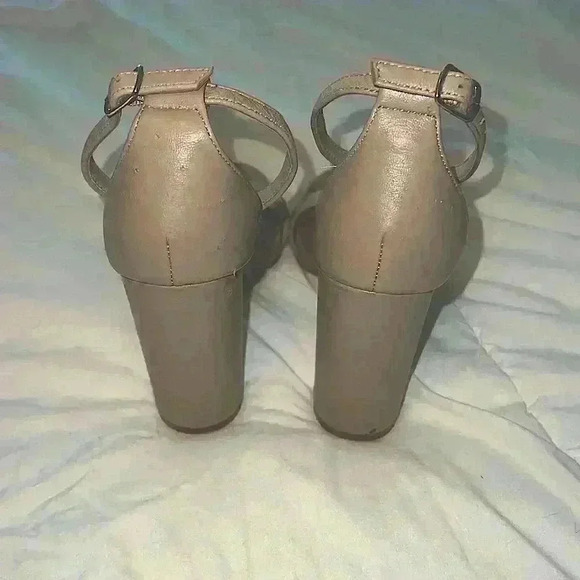 Steve Maddens - Picture 5 of 6